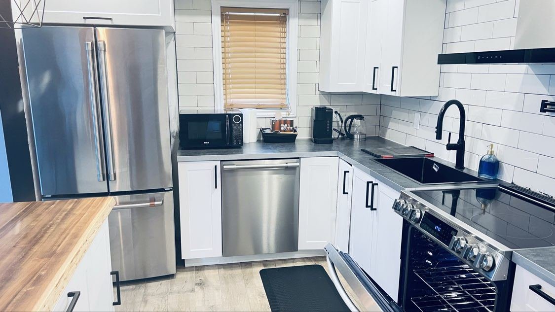 Cuisine propre après nettoyage Airbnb par QNett Services