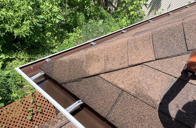 Gutter after QNett cleaning