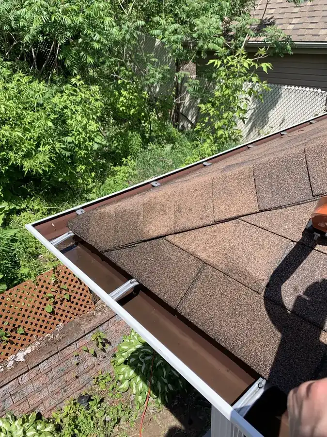 Gutters after QNett cleaning