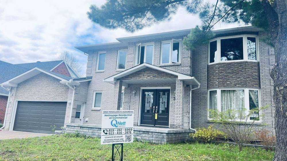 Maison à Gatineau pendant un nettoyage de vitres QNett Services
