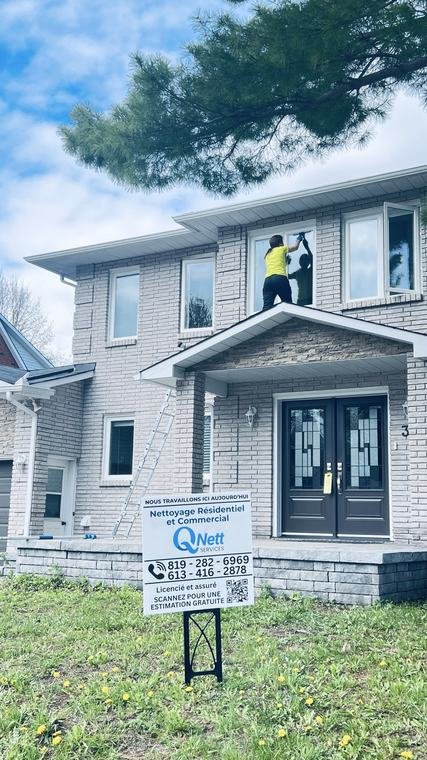 Nettoyage de vitres réalisé par QNett Services - Maison résidentielle à Gatineau